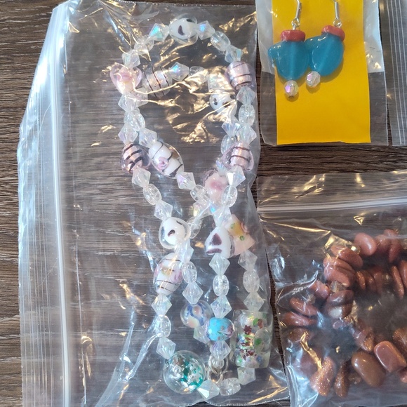 Never been Worn Costume Jewelry, Bundle of 26 Different Items - Picture 5 of 8